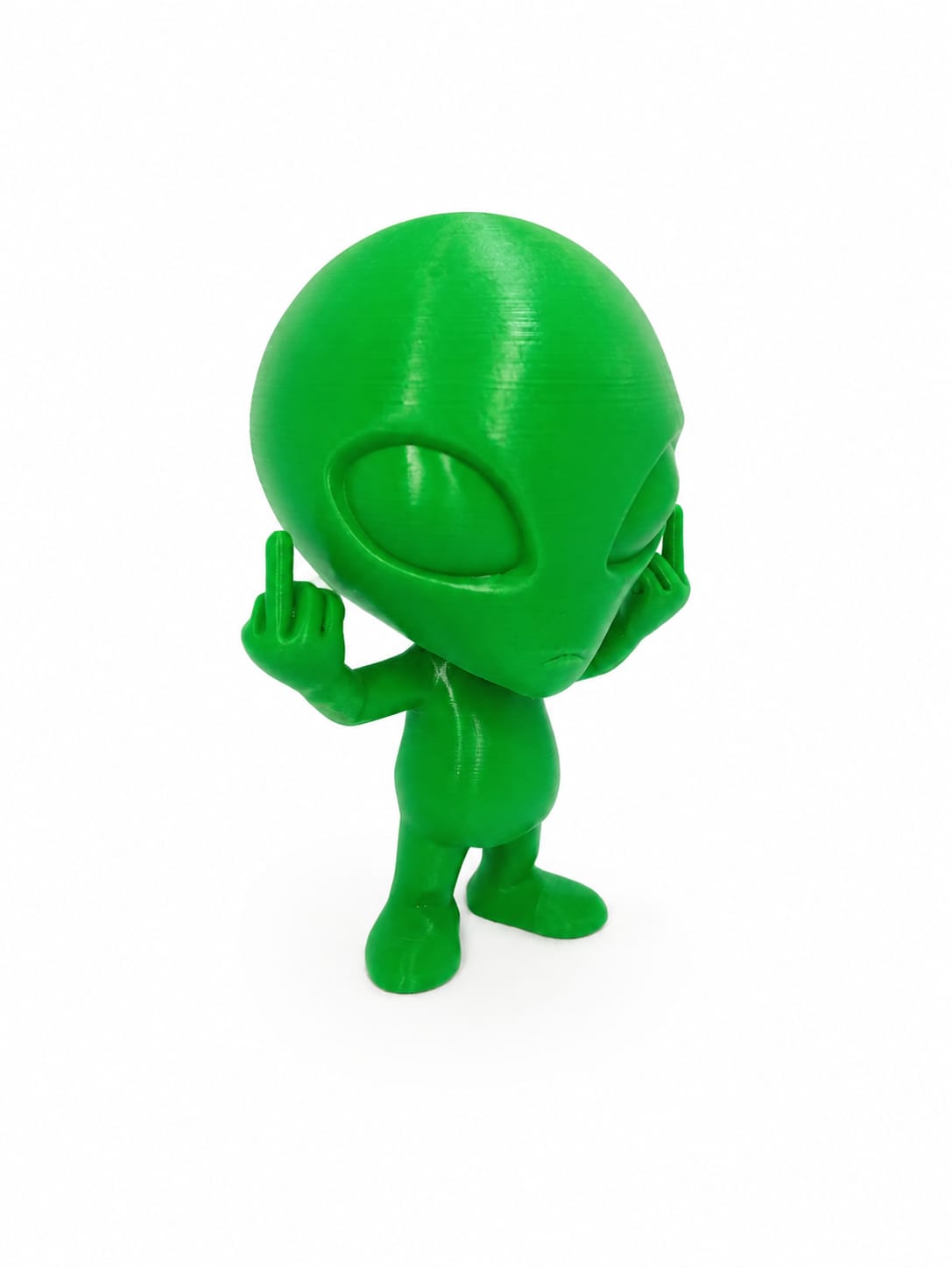 Boneco extraterrestre impresso em 3D com 200 mm de altura